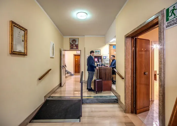 Casa Per Ferie Ravasco San Pietro Affittacamere Roma